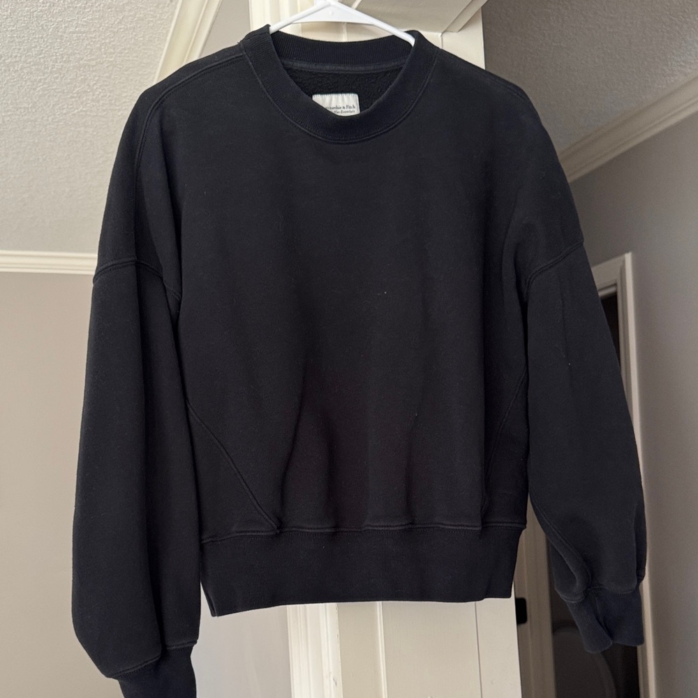 Abercrombie & Fitch Classic Black Crewneck Sweater